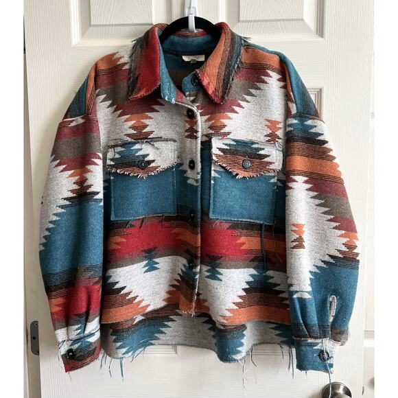 LA MIEL Women’s Aztec Southwestern Blanket Frayed Button Shacket Jacket Sz M - Picture 9 of 13